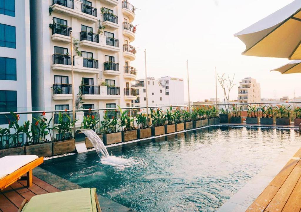 Grand Sea View &