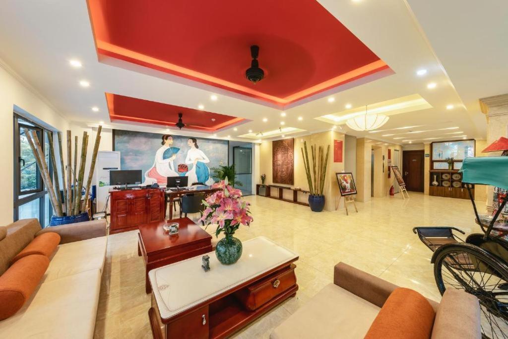 Grand Sea View & 4*