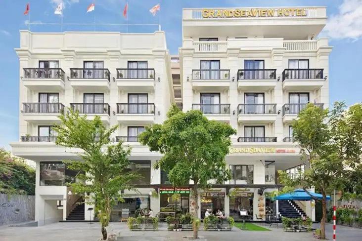 Grand Sea View & 4*
